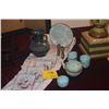 Image 1 : JAPANESE MIXED LOT: PORCELAIN TEA SET, SMALL KOKESHI DOLLS, ANTIQUED BRASS VASE, SQUARE PLATES & FAB