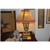 Image 1 : VINTAGE CHINOISERIE LAMP W/SHADE