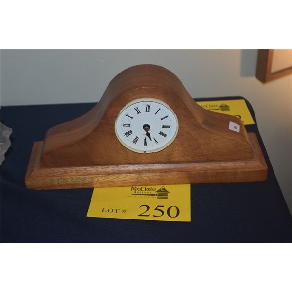 KOA WOOD DESK CLOCK