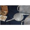 Image 4 : HAMMERED ALUMINUM SERVING PIECES (3 PCS)