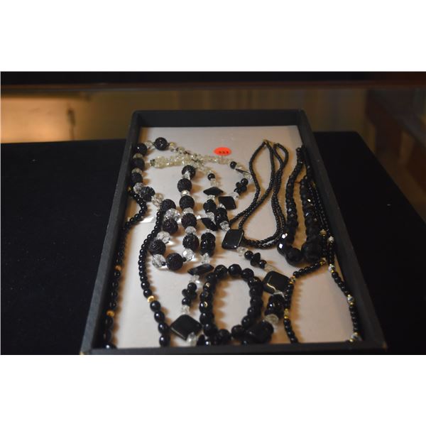 FASHION JEWELRY (7 PCS)