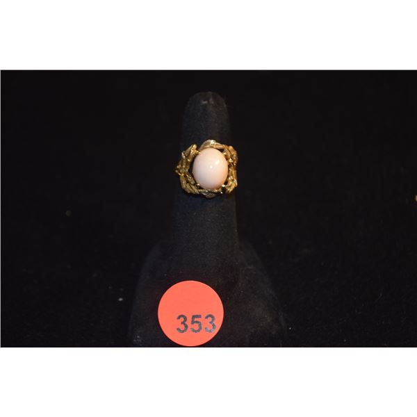 14K PINK CORAL RING (SIZE 6) (5.9 GTW)