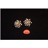 Image 1 : 14K CULTURE PEARL EARRINGS (38 PEARLS, SCREWBACK) (7.5 GTW)