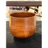 Image 4 : HAWAIIAN KOA WOOD BOWL; SIGNED SEPP KOCH, HONOLULU (6" X 5 3/4") (DOES NOT INCLUDE STAND)