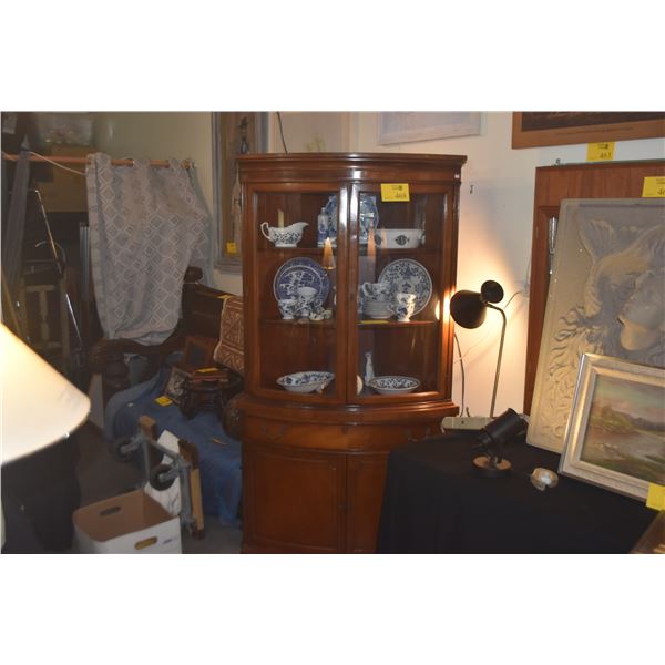 MAHOGANY CORNER CHINA CABINET W/2 DOORS & 1 DRAWER