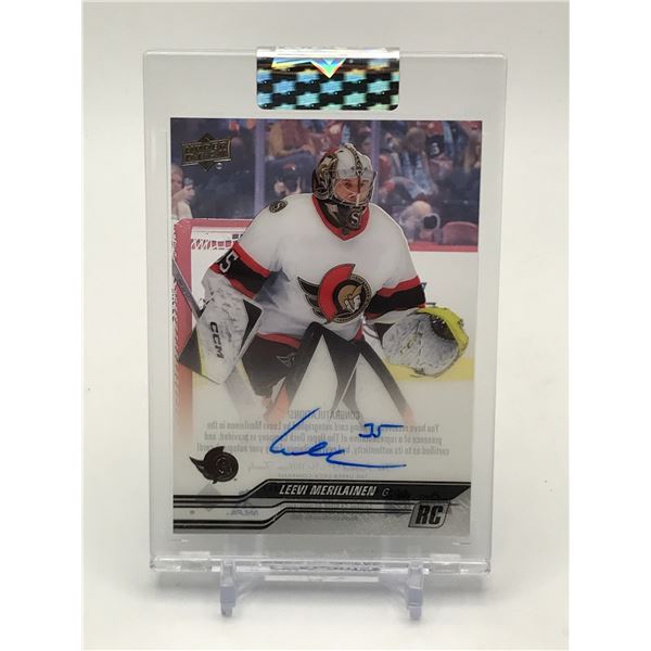 2022-23 UPPER DECK CLEAR CUT LEEVI MERILAINEN SIGNED ROOKIE TRADING CARD