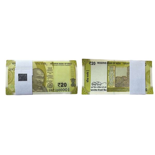 Rupees 20 bundle 2023, signed Shaktikant Das, the bundle starts with a fancy number 000001 and ends