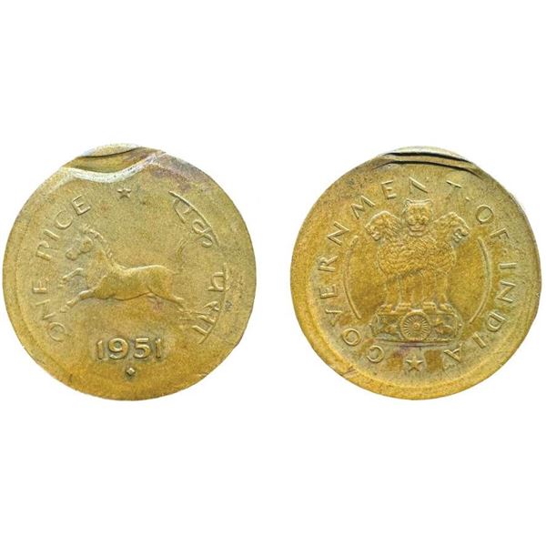 Republic India: Copper One Pice, 1951, horse to left, rev National Emblem. Error, corner struck twic