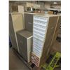 Image 1 : 27 Plastic Parts bins