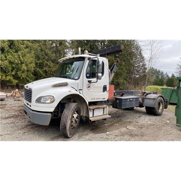 2007 FREIGHTLINER BUSINESS CLASS M2, DUMP BIN 2DR TRUCK, WHITE, VIN 1FVACXCT37HY03783,