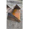 Image 2 : SKID STEER 79" BUCKET ATTACHMENT