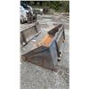 Image 3 : SKID STEER 79" BUCKET ATTACHMENT