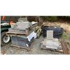 Image 1 : 4 PALLETS OF ASSORTED STONE MATERIAL