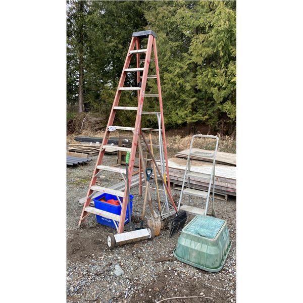 ASSORTED ITEMS INCLUDING; 10' STEP LADDER, 5' STEP LADDER, MAGNETIC ROLLER & LAWN TOOLS