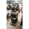 Image 3 : DEVILBISS PRO AIR II 25 GALLON PORTABLE AIR COMPRESSOR