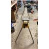 Image 2 : DEWALT SLIDING MITER SAW STAND