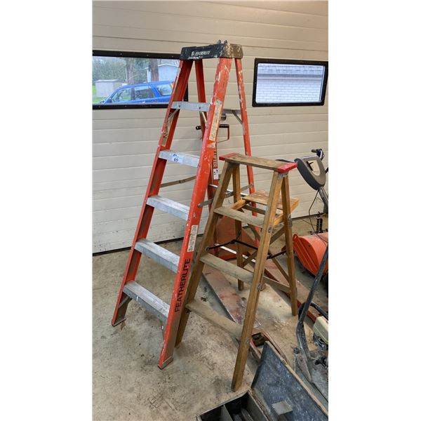 FEATHERLITE 6' ALUMINUM STEP LADDER & ALLRIGHT WOOD 4' STEP LADDER