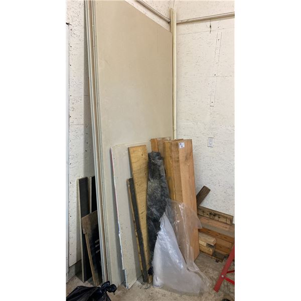 ASSORTED ITEMS INCLUDING; WOOD, DRYWALL PANELS, ROLL OF POLY & MORE