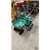 Image 1 : SCOTTS TURF BUILDER CLASSIC DROP & SCOTTS TURF BUILDER EDGEGUARD MINI SPREADER