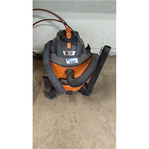 RIDGID NXT PORTABLE WET/DRY VACUUM WITH HOSE & ATTACHMENTS
