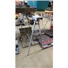 Image 2 : (6) FOLDING METAL SAW HORSES
