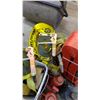 Image 4 : (3) BOTTLE JACKS (NO HANDLES) & LARGE ASSORTMENT OF RATCHET STRAPS & TRANSPORT TIE DOWNS
