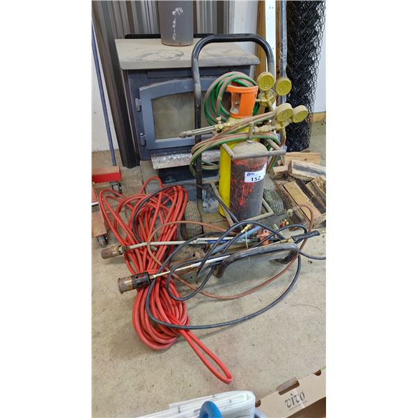 PORTABLE WELDING CART WITH ACETYLENE TANKS, WELDING HOSE & WELDING TORCHES