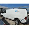 Image 4 : 2014 Ford E250  6-DR  Cargo Van