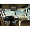 Image 25 : 2000 Fleetwood Pace Arrow Class A  33'  RV