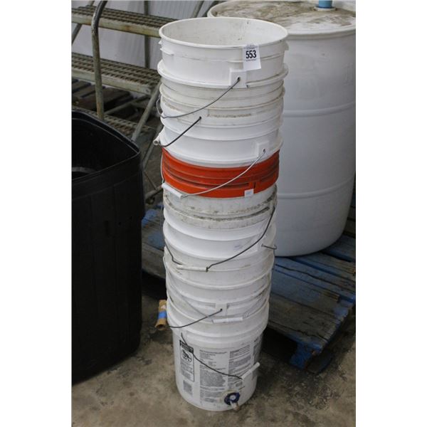 Plastic 5 Gal. Buckets