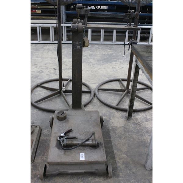 American Eagle Warehouse Scale, Grease Gun