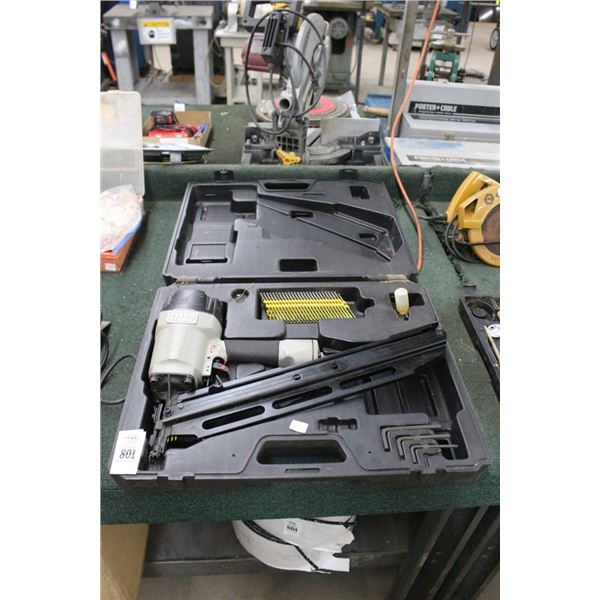 Porter Cable Air Nail Gun w/Case