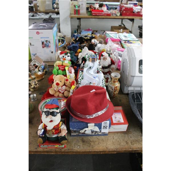 Asst. Holiday Plush, Décor, Hat