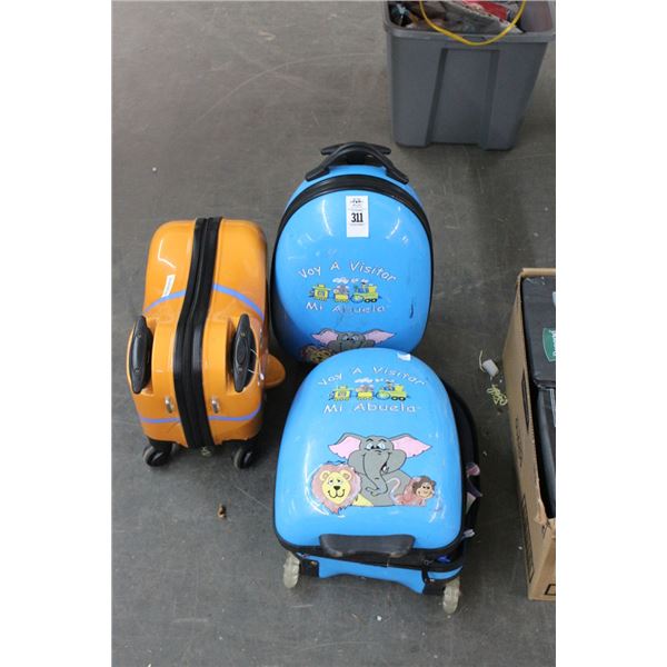 Child Rolling Hard Luggage - 3