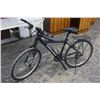 Image 1 : Cannondale Black Mountain Bike