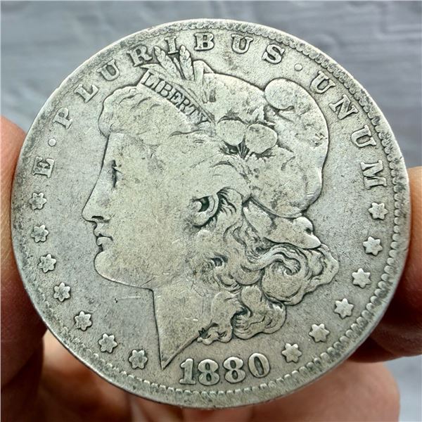 MORGAN SILVER DOLLAR - 1880O