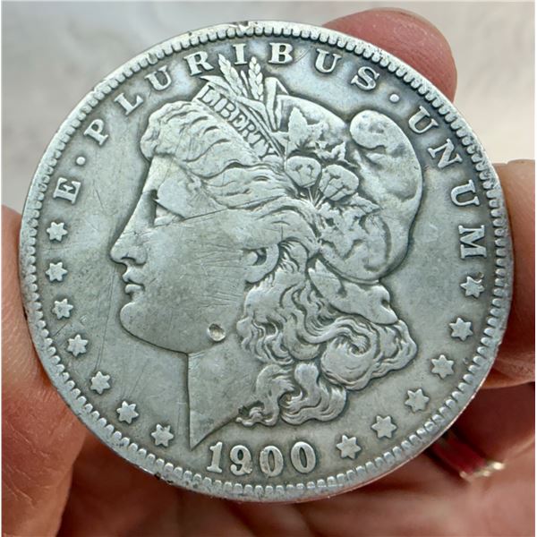 MORGAN SILVER DOLLAR - 1900O