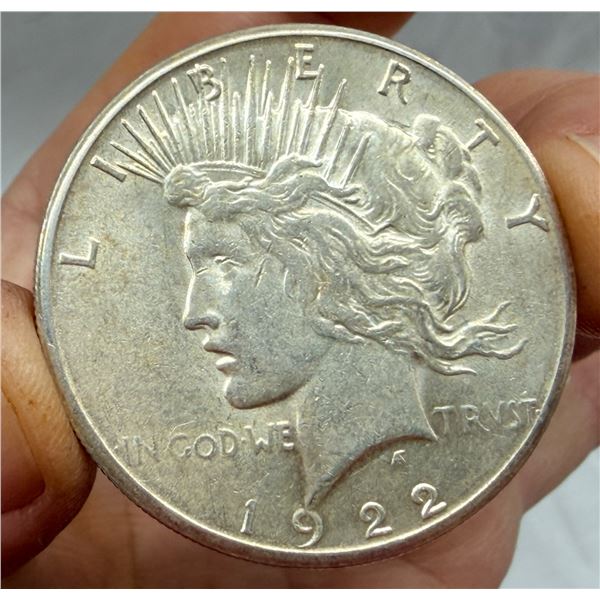 PEACE SILVER DOLLAR - 1922S