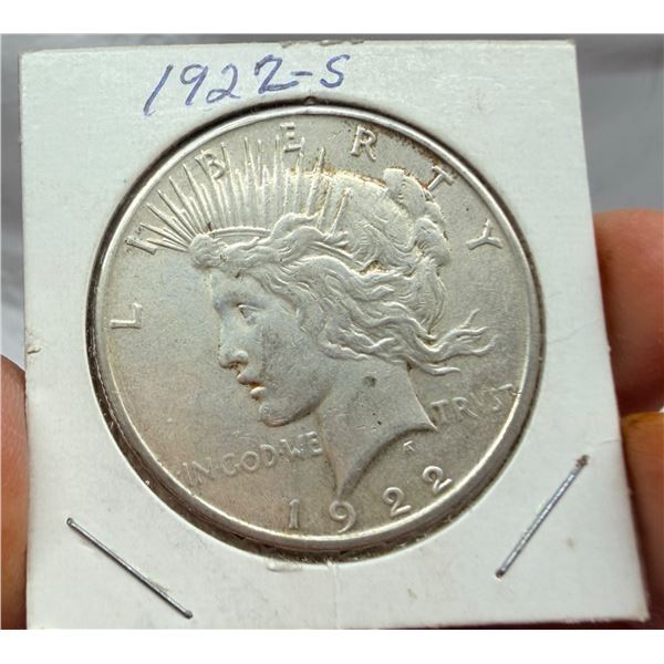 PEACE SILVER DOLLAR - 1922S