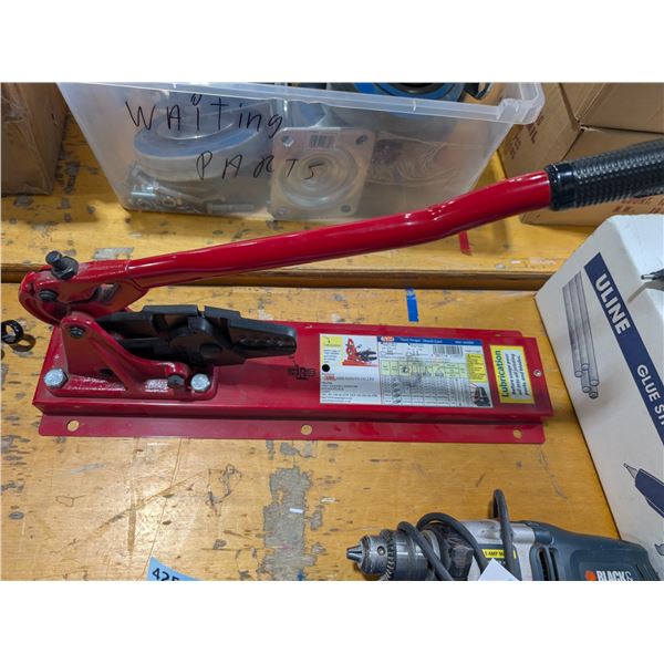 OUTIL DE SERTISSAGE D'ÉTABLI ARM SANGYO #HSC600BB