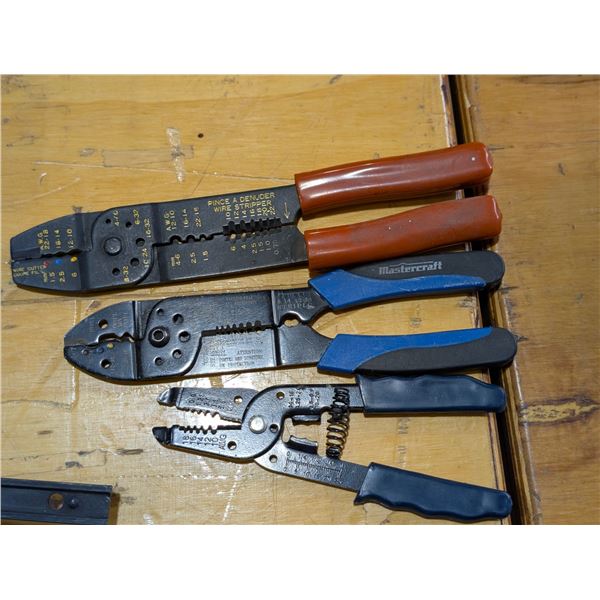 LOT DE 3 OUTIL DE DÉNUDAGE DE FILS ASST