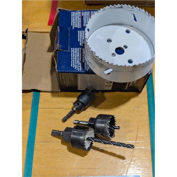 LOT DE 4 SCIES À CLOCHE ASST