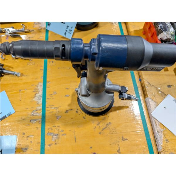 OUTIL À RIVETAGE PNEUMATIQUE SHEREX