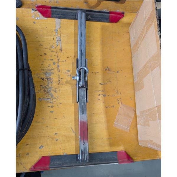 SPREADER RAM SUPPORT BAR