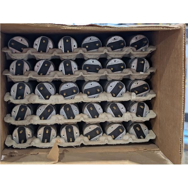 BTE DE 30 TUBES FLUO T12 4100K 17w SYLVANIA FQ17/841/ECO