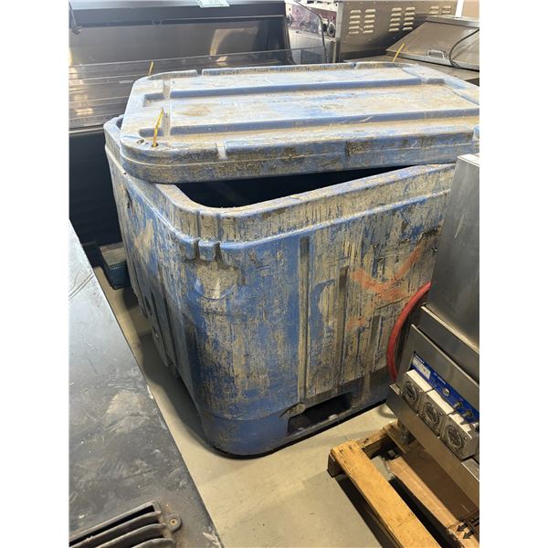 BAC DE TRANSPORT EN PLASTIQUE BLUE AVEC COUVERCLE 48"x32"x37"