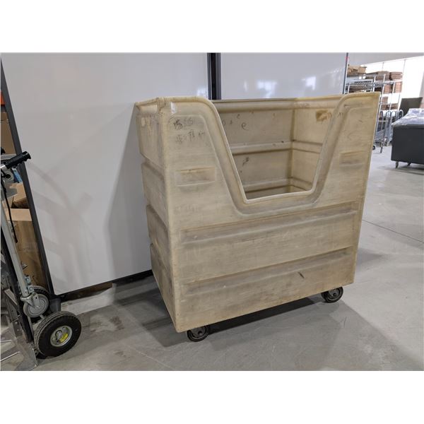 BAC MOBILE EN PLASTIQUE 48"x29"x55"