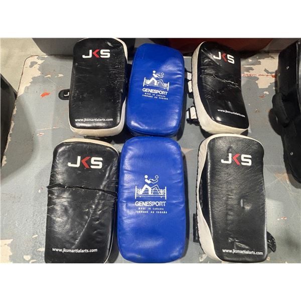 LOT DE 6 PADS POUR COUP DE PIED ASST