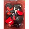 Image 1 : LOT DE 9 PAIRES DE GANTS DE BOXE LOGO JKS ASST