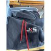 Image 3 : LOT DE 13 CHANDAILS KANGOUROU (HOODIE) DENSE JERSEY LOGO JKS/TEAM MMA gr:MED
